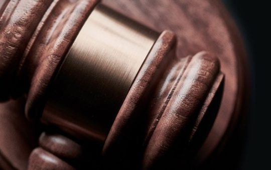 What to Expect When Working With a Legal Advisor in Dubai