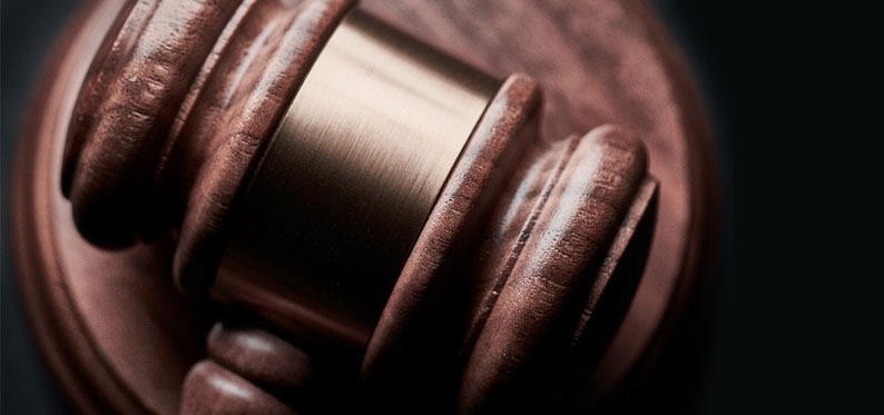 What to Expect When Working With a Legal Advisor in Dubai